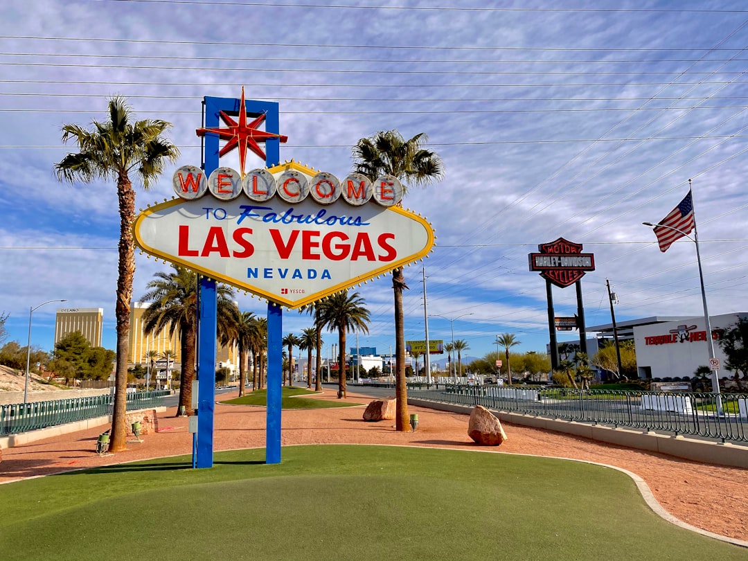 Welcome to Fabulous Las Vegas Nevada sign at dusk